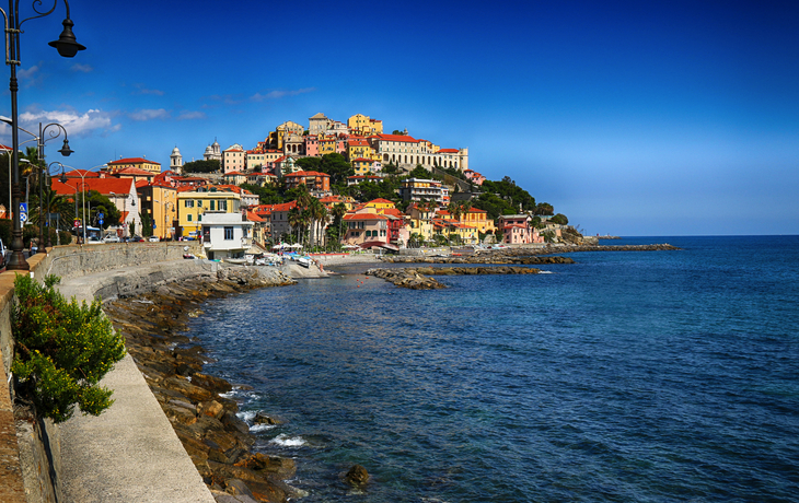 Diano Marina: ein italienischer Hafenort an der italienischen Riviera