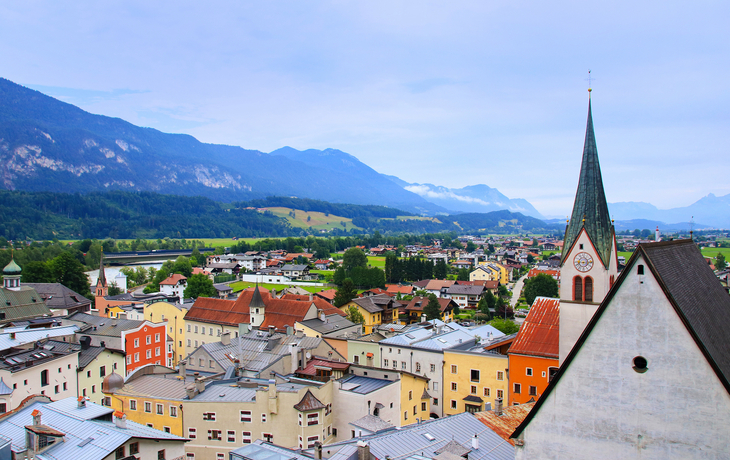 Stadtbild der historischen Stadt Rattenberg in Tirol, Österreich